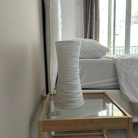 ナポリ Happy Fly Now Bed & Breakfast エクステリア 写真